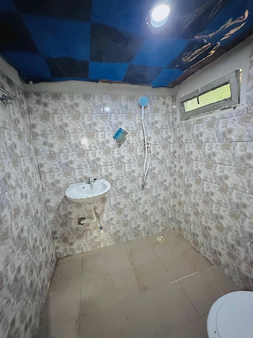 Maison neuve à vendre à Boma – Fichière (La Candide) - vue 1