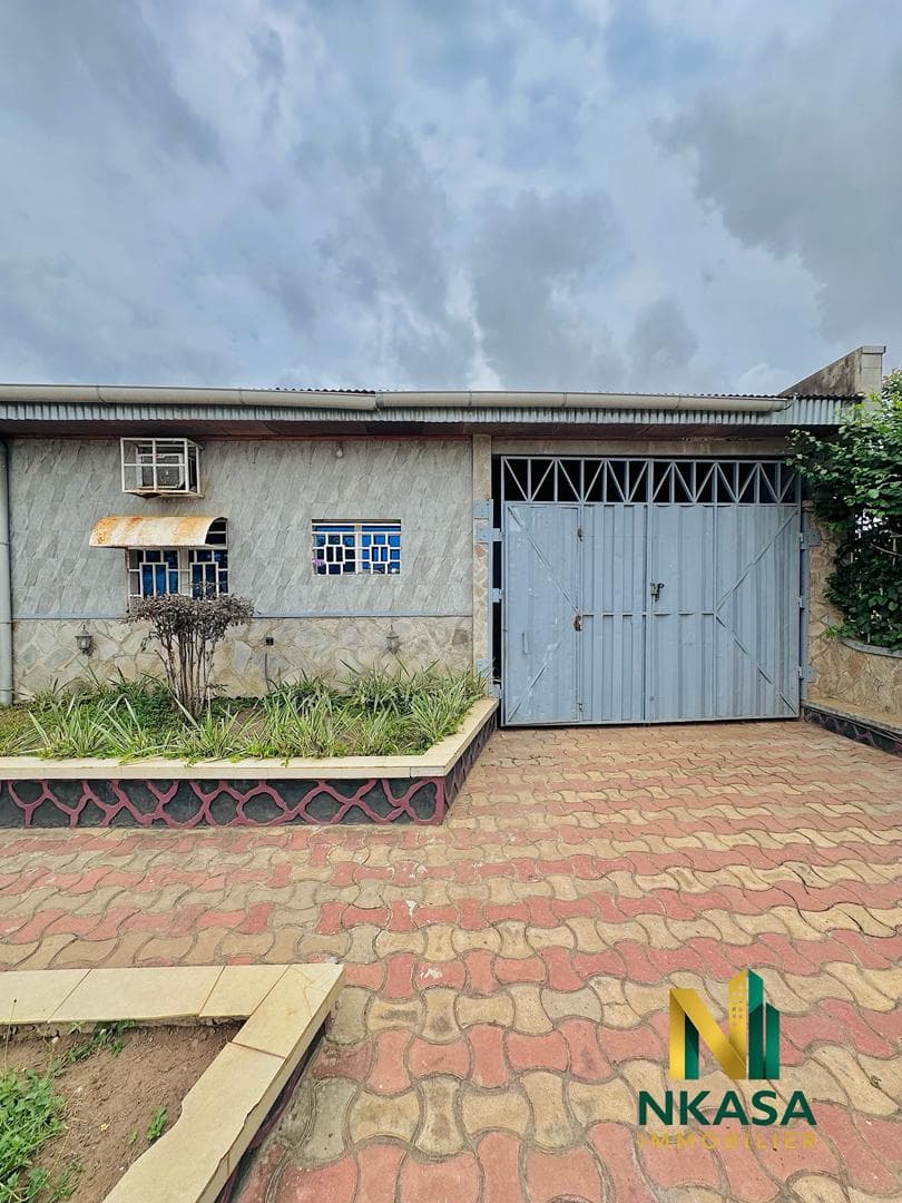 MAISON À VENDRE À BOMA - vue 3