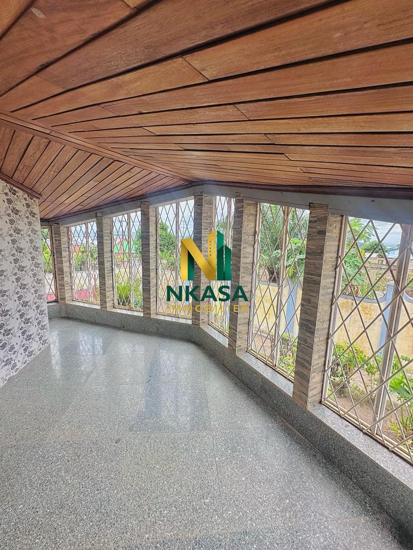 MAISON À VENDRE À BOMA - vue 1