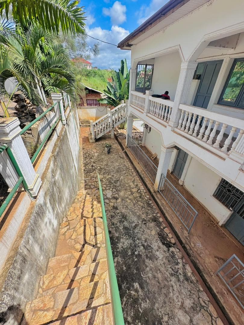 Immeuble de 8 appartements - vue 5