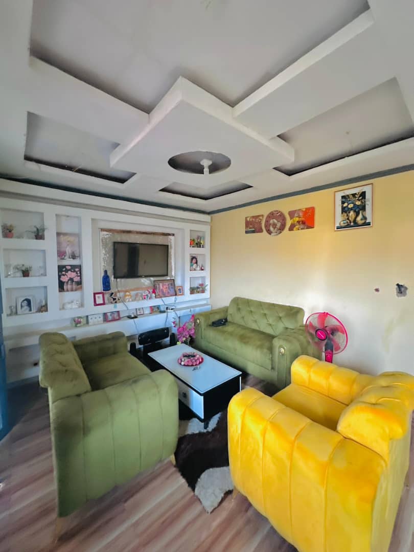 Parcelle + Maison 3Ch Boma Saïco à vendre